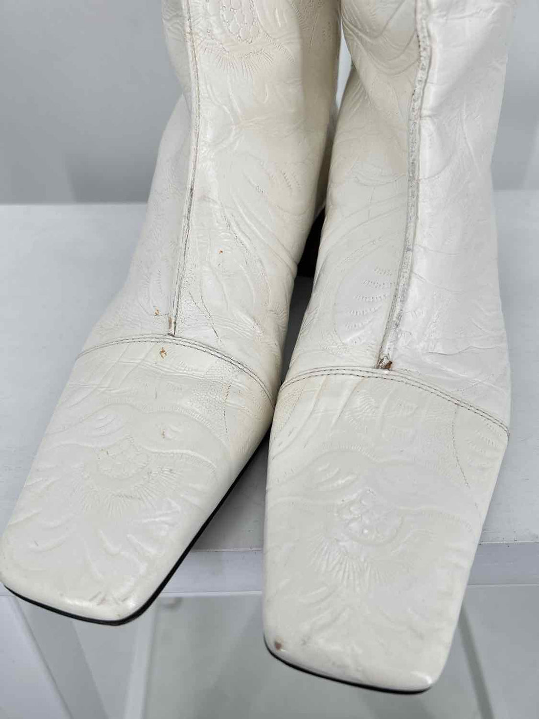 Fendi Riding Boots Size 36 White  LUXURY