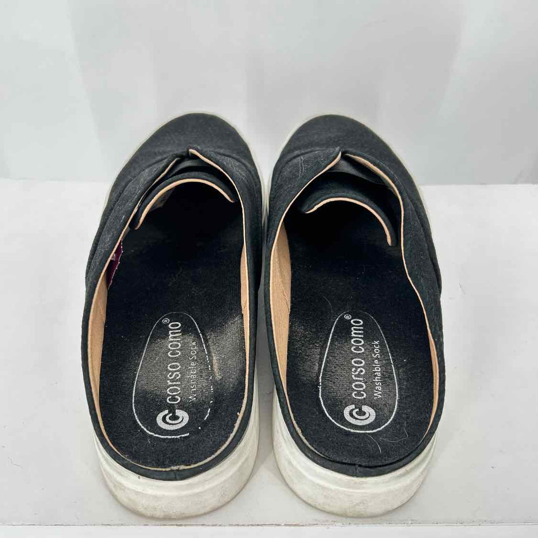 Corso Como Women Size 7.5 Black Pre Owned Leather Mules