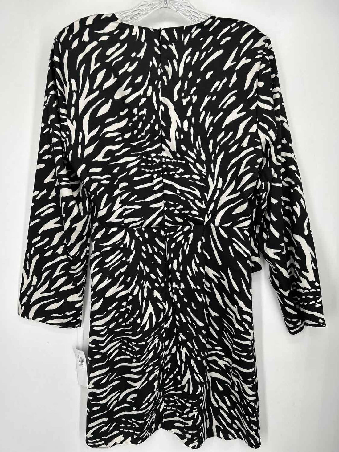 Donna Morgan Size 10 Black & White Print NWT Dress