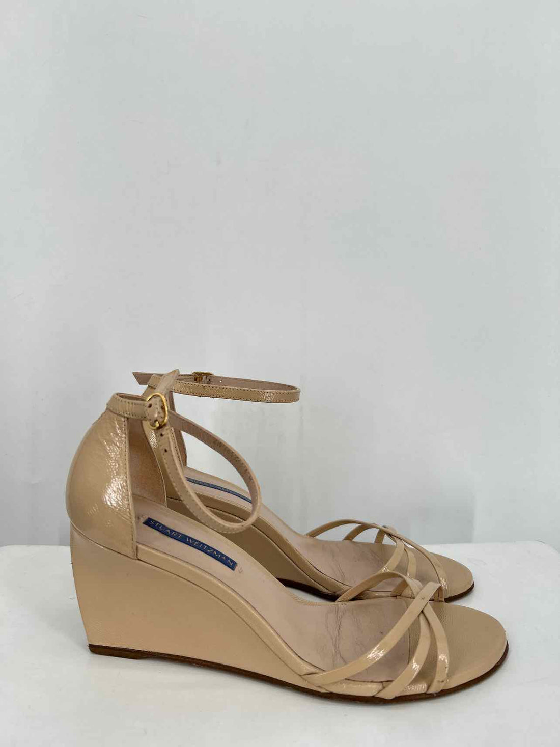 Stuart Weitzman Women Size 8 Nude Patent Leather Wedges