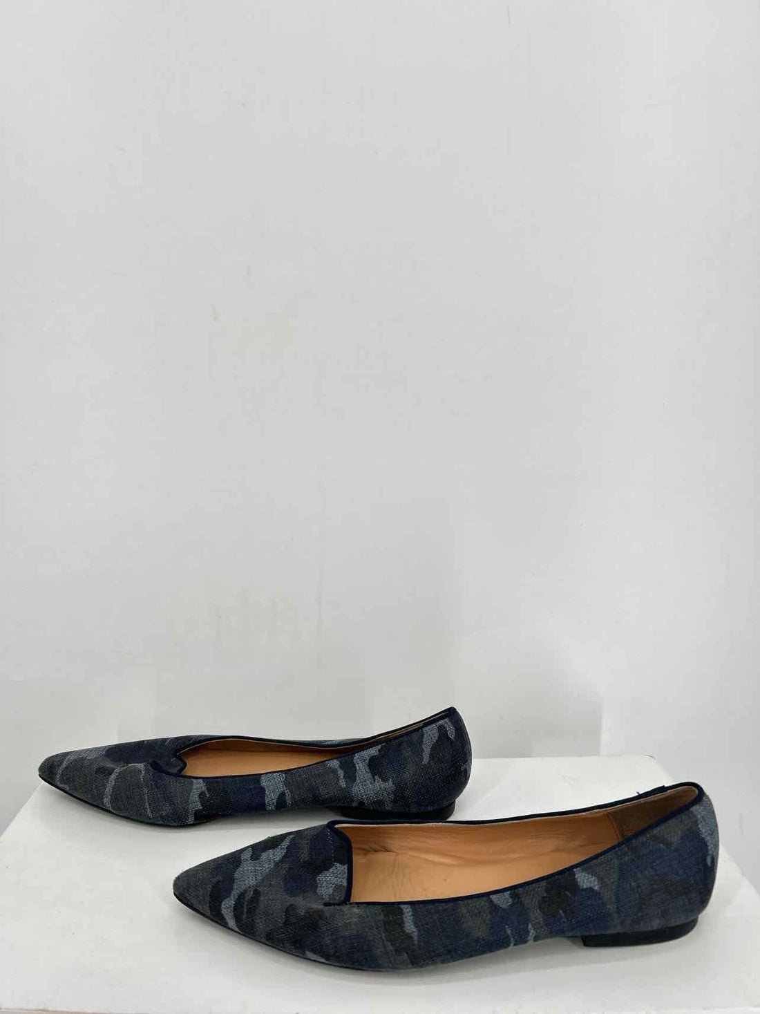 Jon Josef Women Size 8.5 Navy Camo Flats