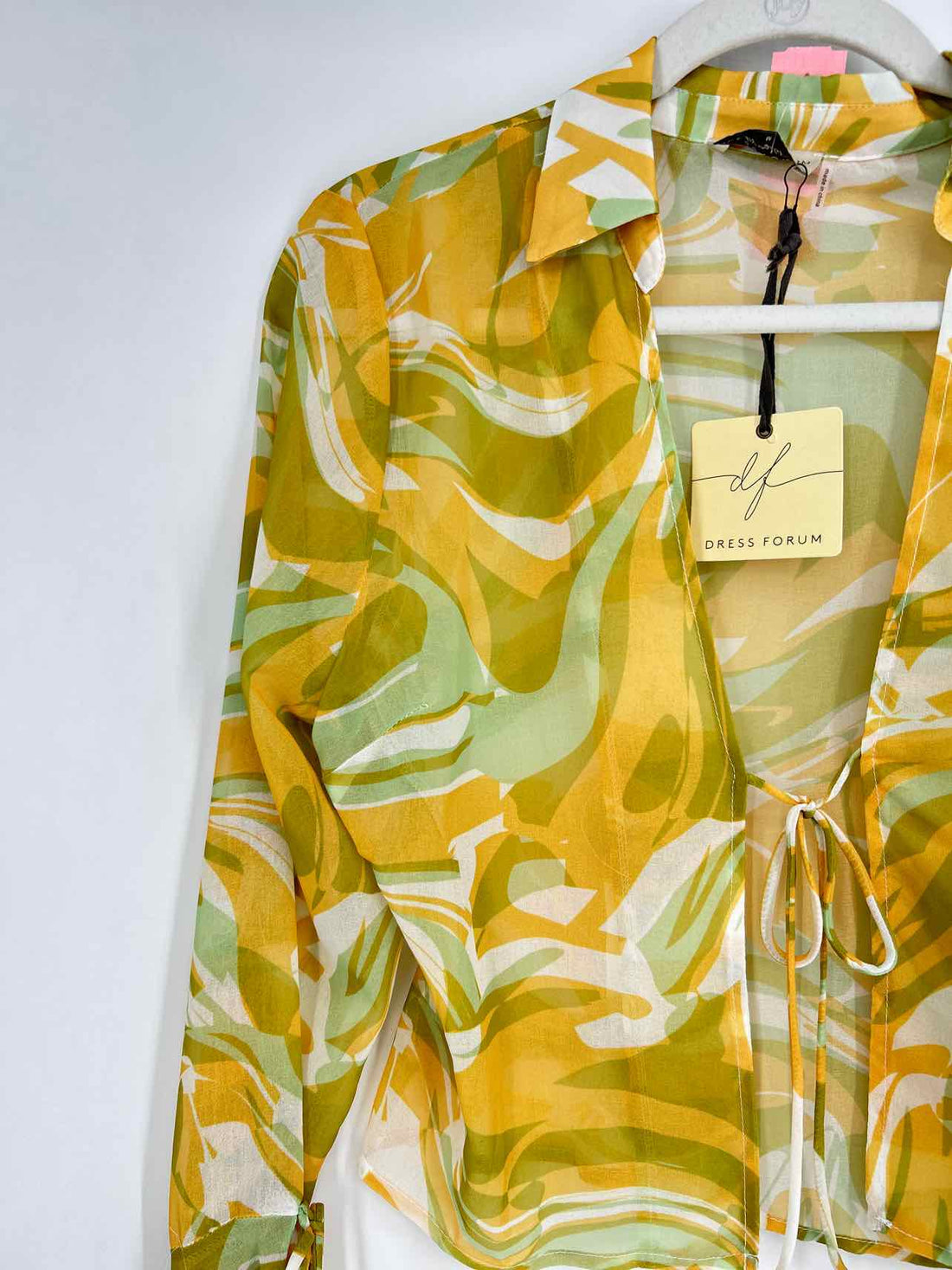 Dress Forum Size M Yellow & White Print Sheer NWT Long Sleeve