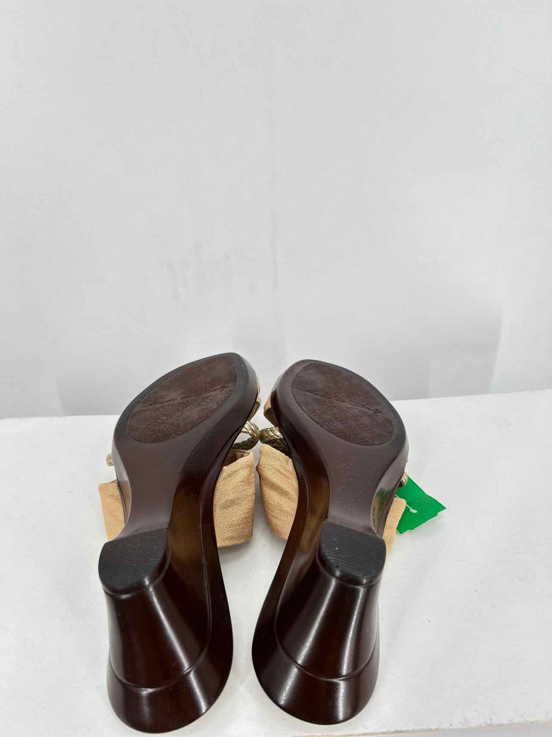 Italian Shoe Makers Women Size 6 Gold Wedges