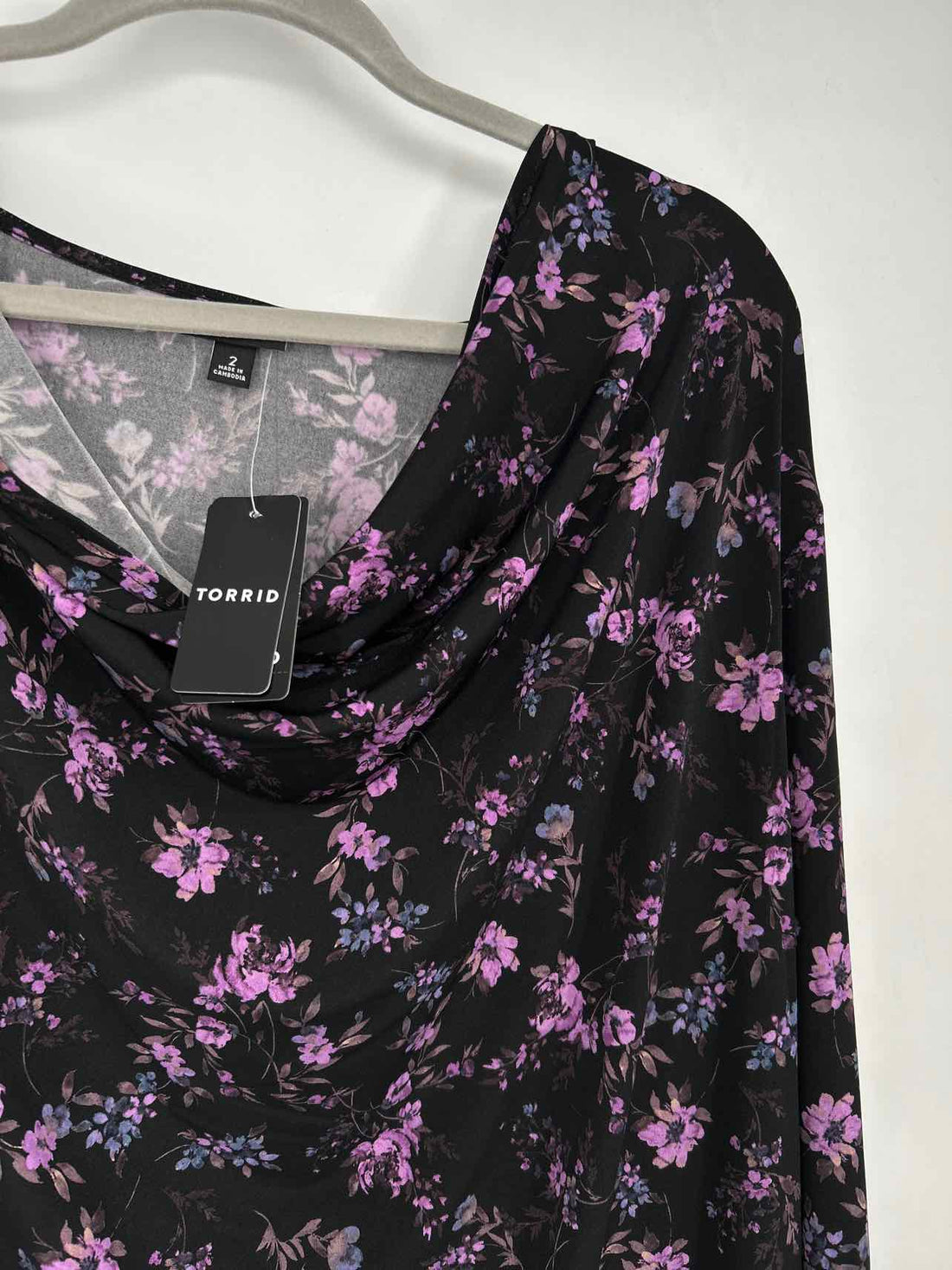 Torrid Size 2X Black & Purple Floral NWT Top/Blouse