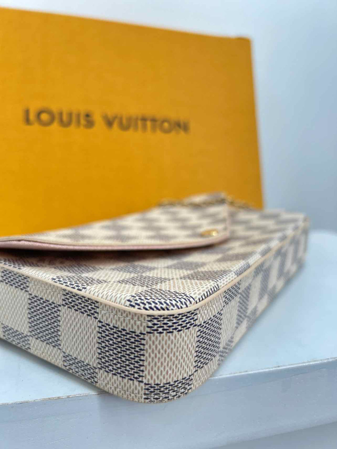 Louis Vuitton Felicie Pouchette GM Damier Azur Coated Canvas Like New LUXURY