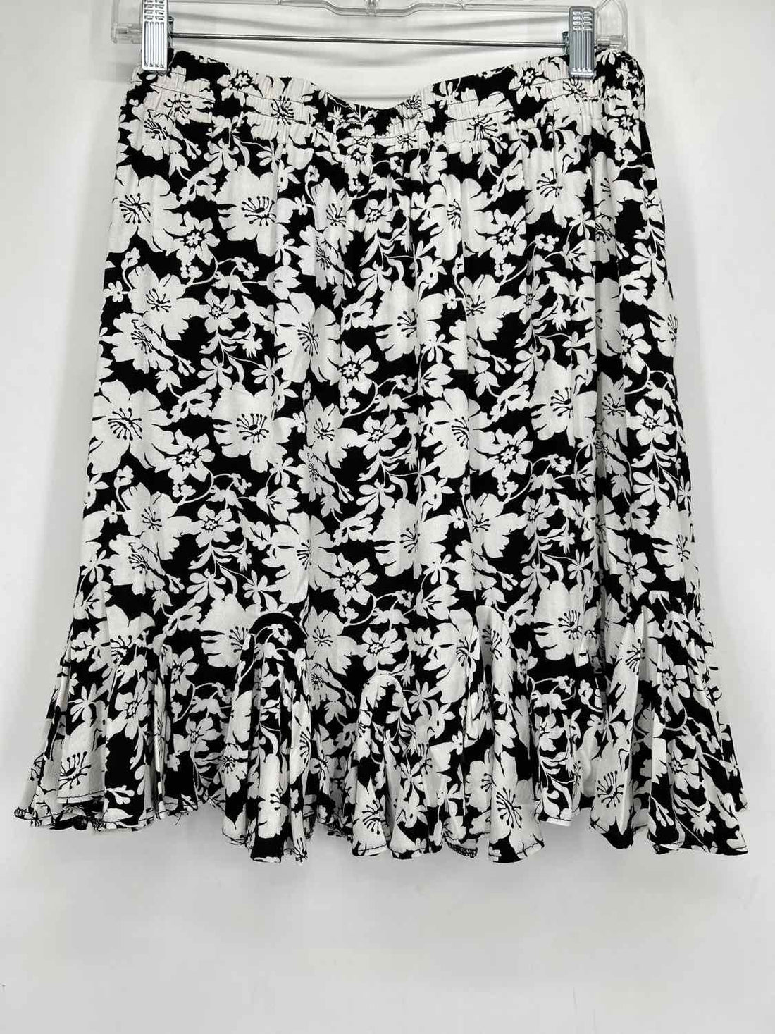 Loft Size XL Black & White Floral Skirts