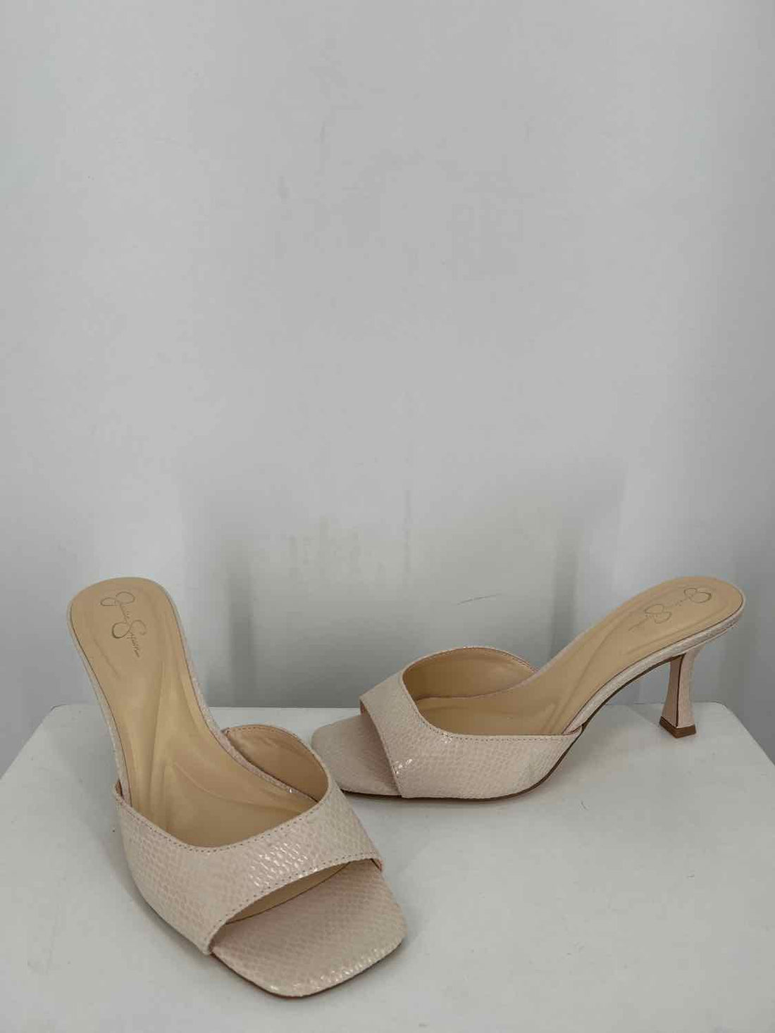 Jessica Simpson Women Size 10 Beige snake Heels