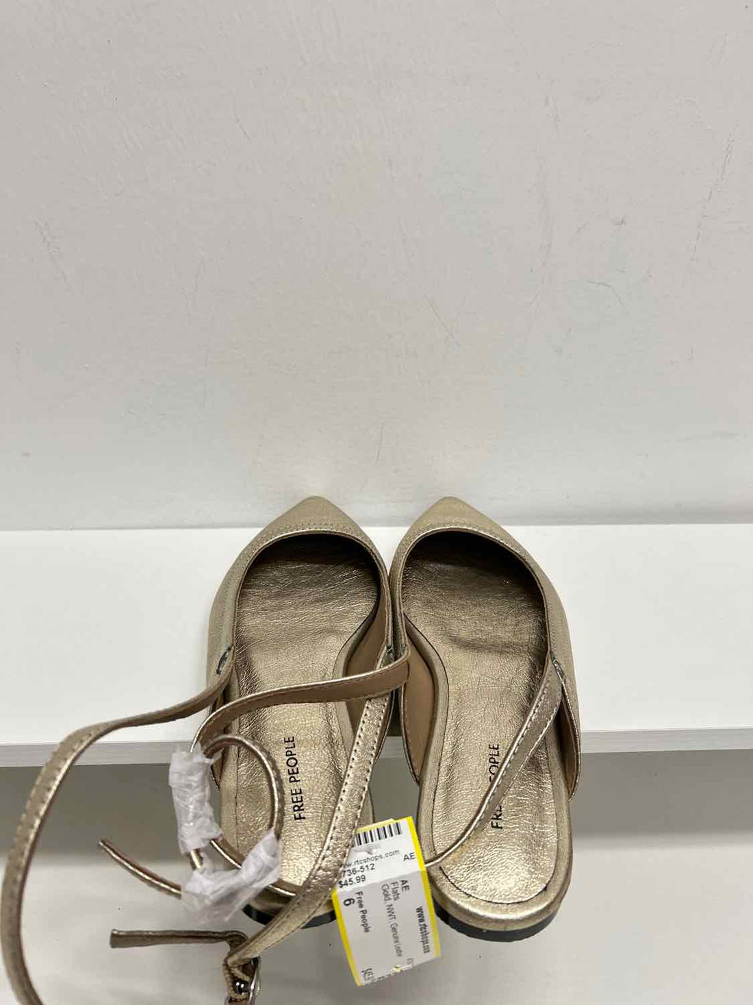 Free People Women Size 6 Gold NWT Genuine Leather Flats
