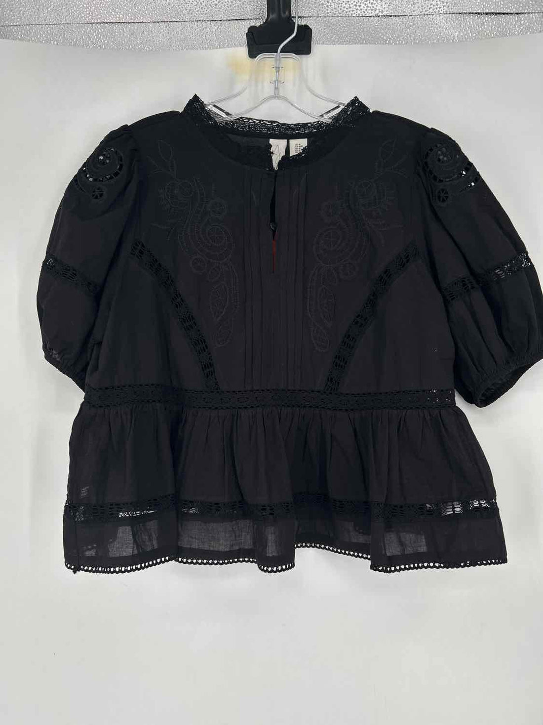 Joie Size M Black Embroidered Short Sleeve
