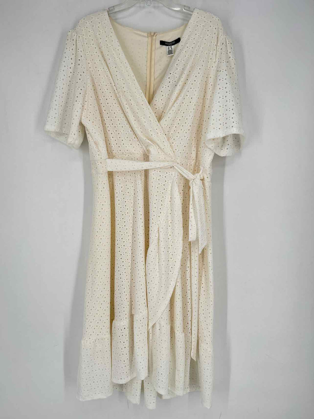 Adorne Size 18W White Eyelet Dress