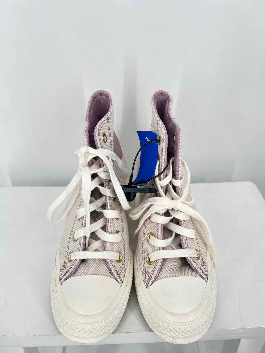 Converse Women Size 6 Light Purple Sneakers