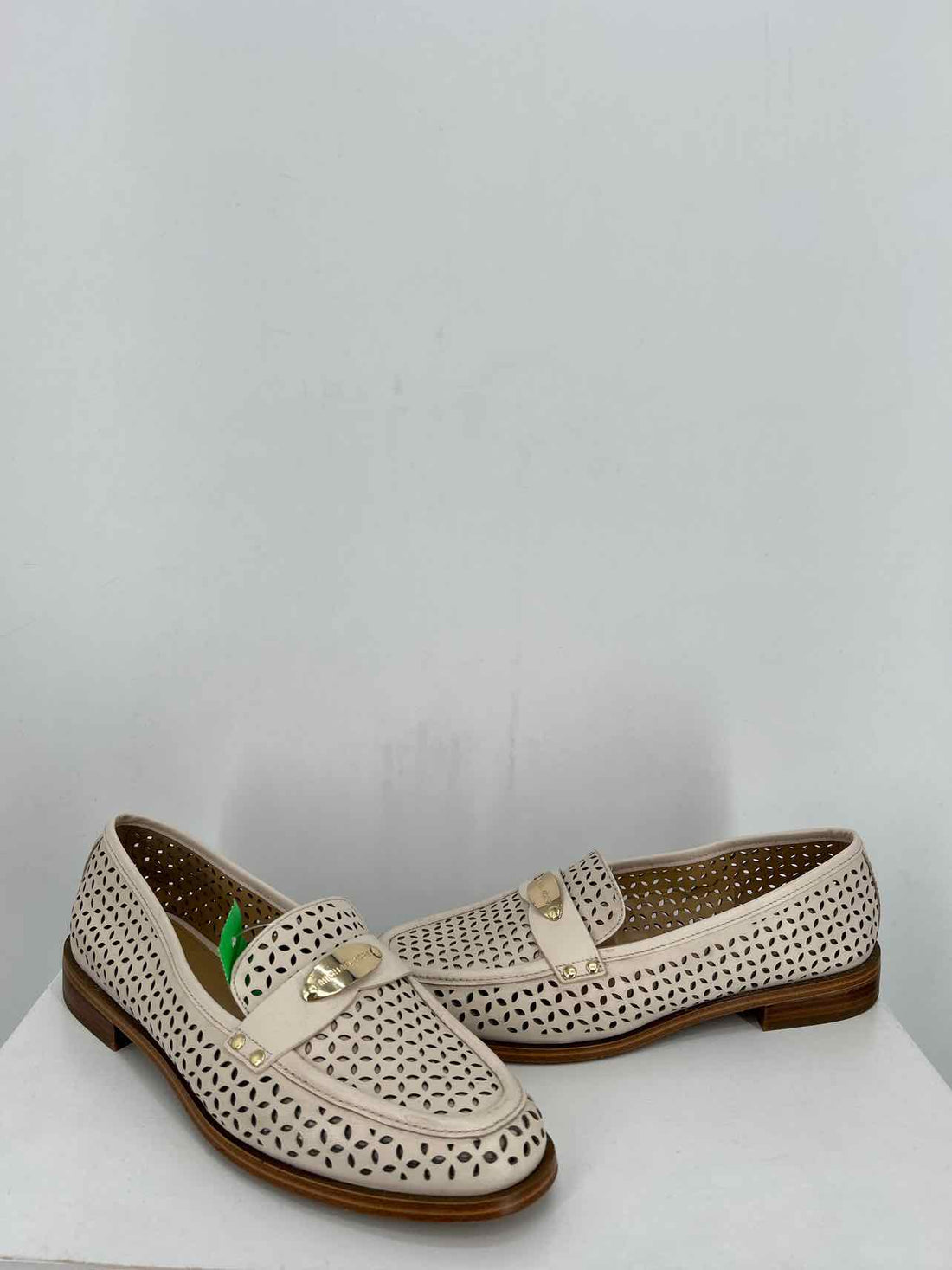 Michael Kors Women Size 9.5 Beige Loafers