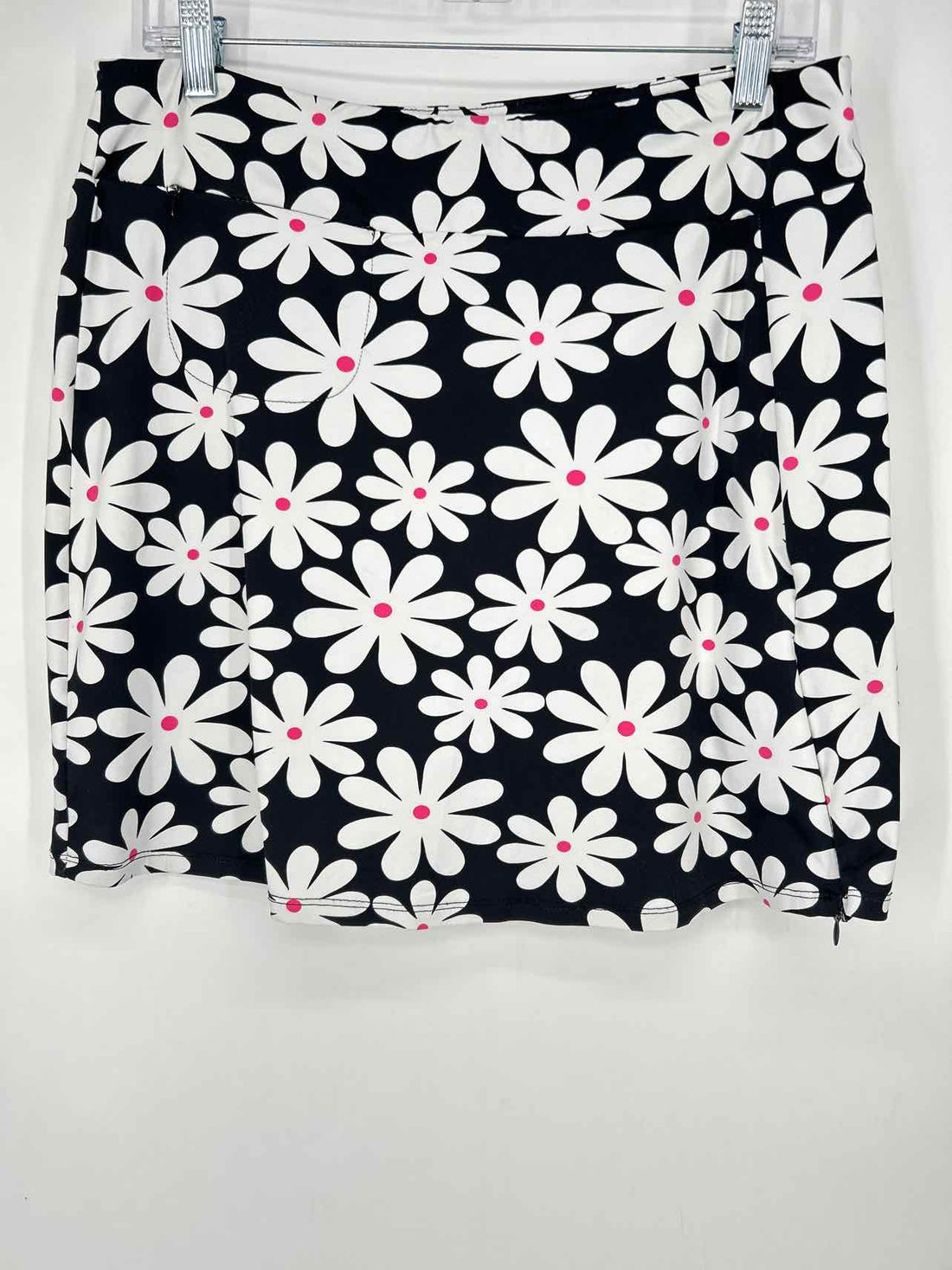 Lulu B Size M Black & White Floral Active Skorts