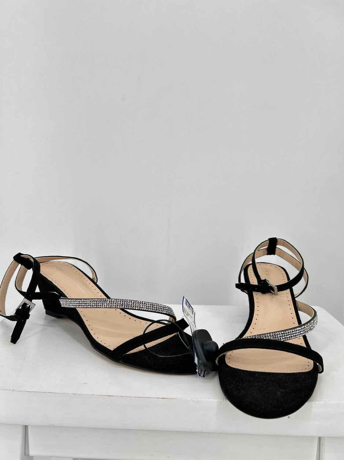 Adrienne Vittadini Women Size 9.5 Black Rhinestone Wedges