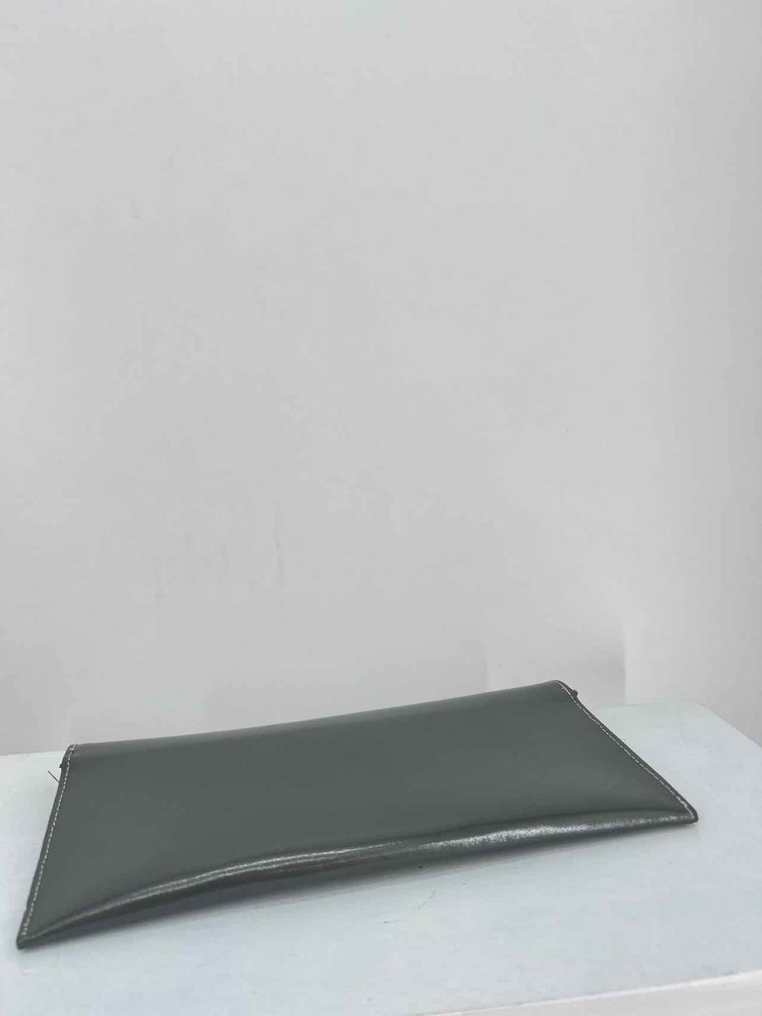 Vittoria Napoli Dark Gray Patent Leather Pre Owned Clutch