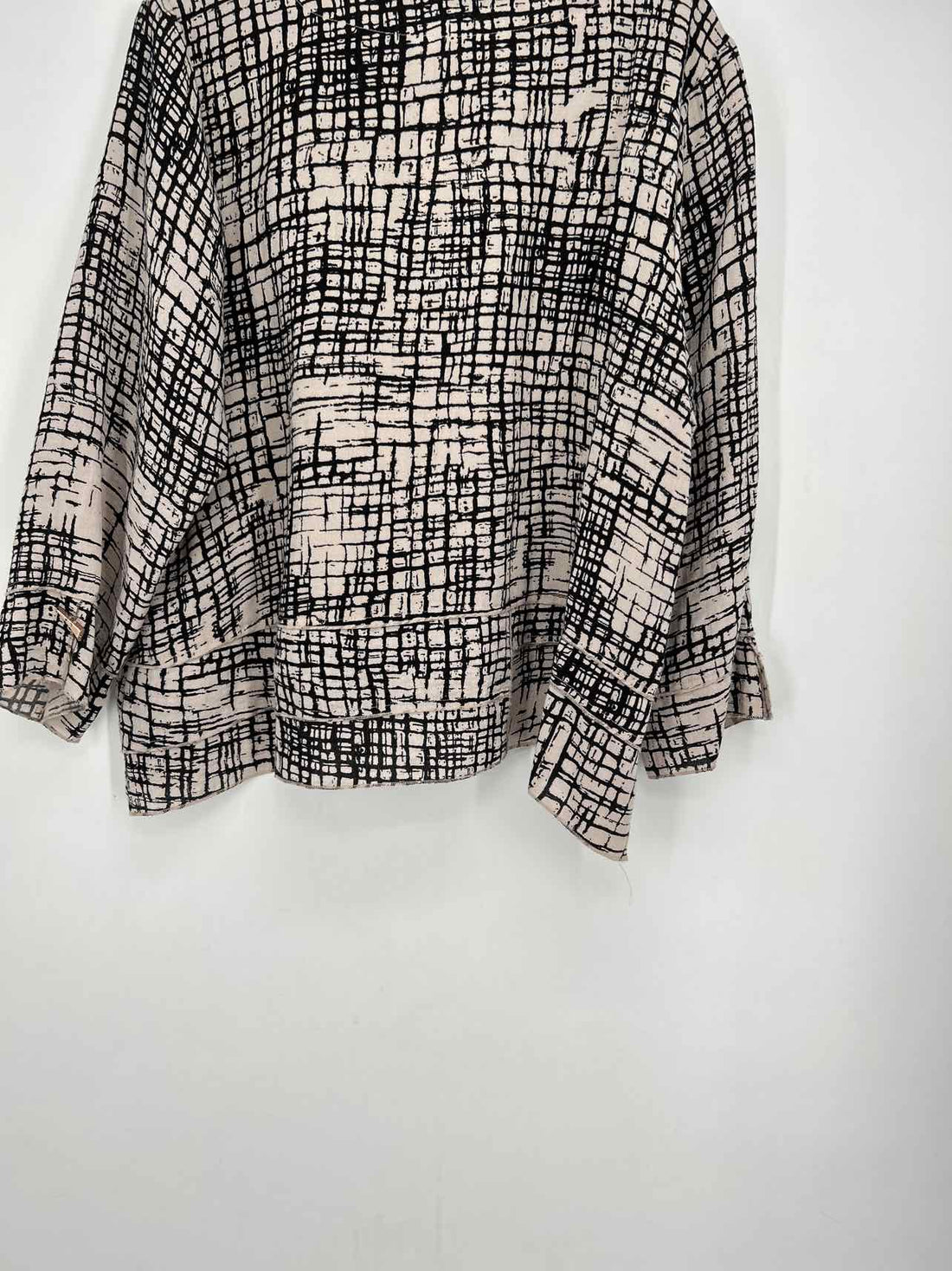 Habitat Size M Cream & Black Print Long Sleeve