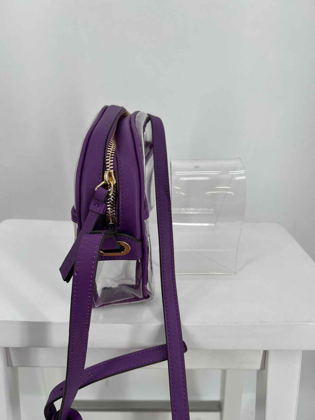 Vince Camuto Clear & purple Crossbody