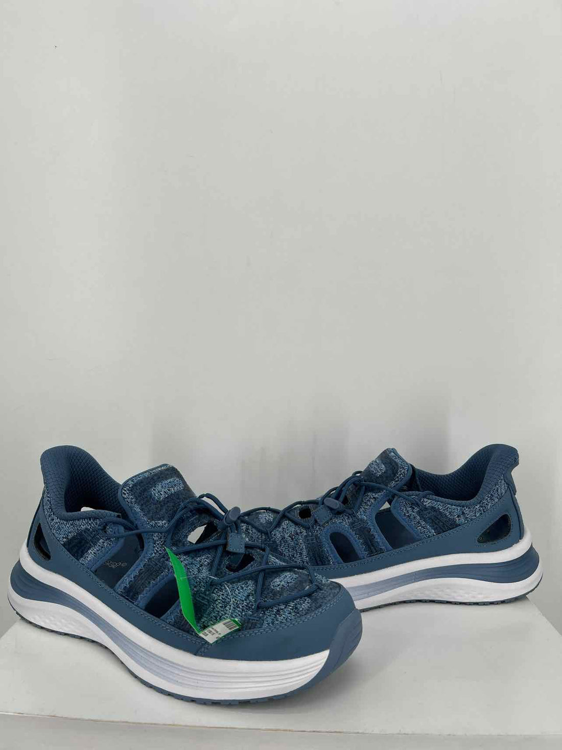 Orthofeet Women Size 11 Blue Sneakers