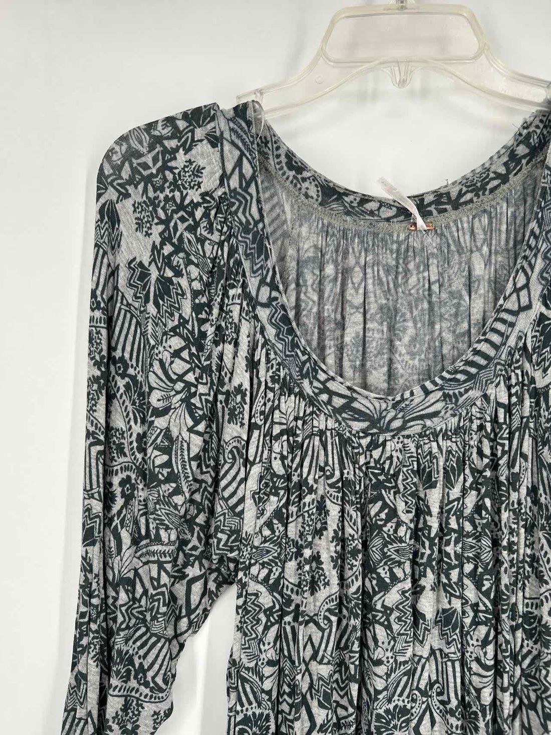 Free People Size S Light Gray Print Long Sleeve