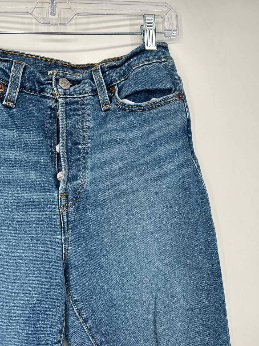 Levis Size 29(8) Denim Jeans a