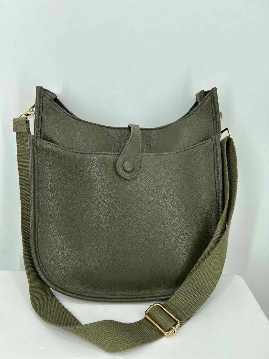 Ahdorned Green Pebbled Leather Messenger