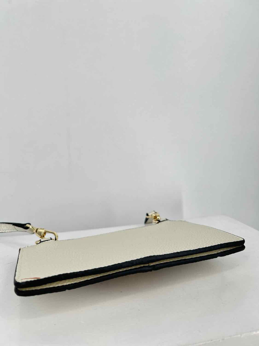 Jules Kae White & Beige Crossbody