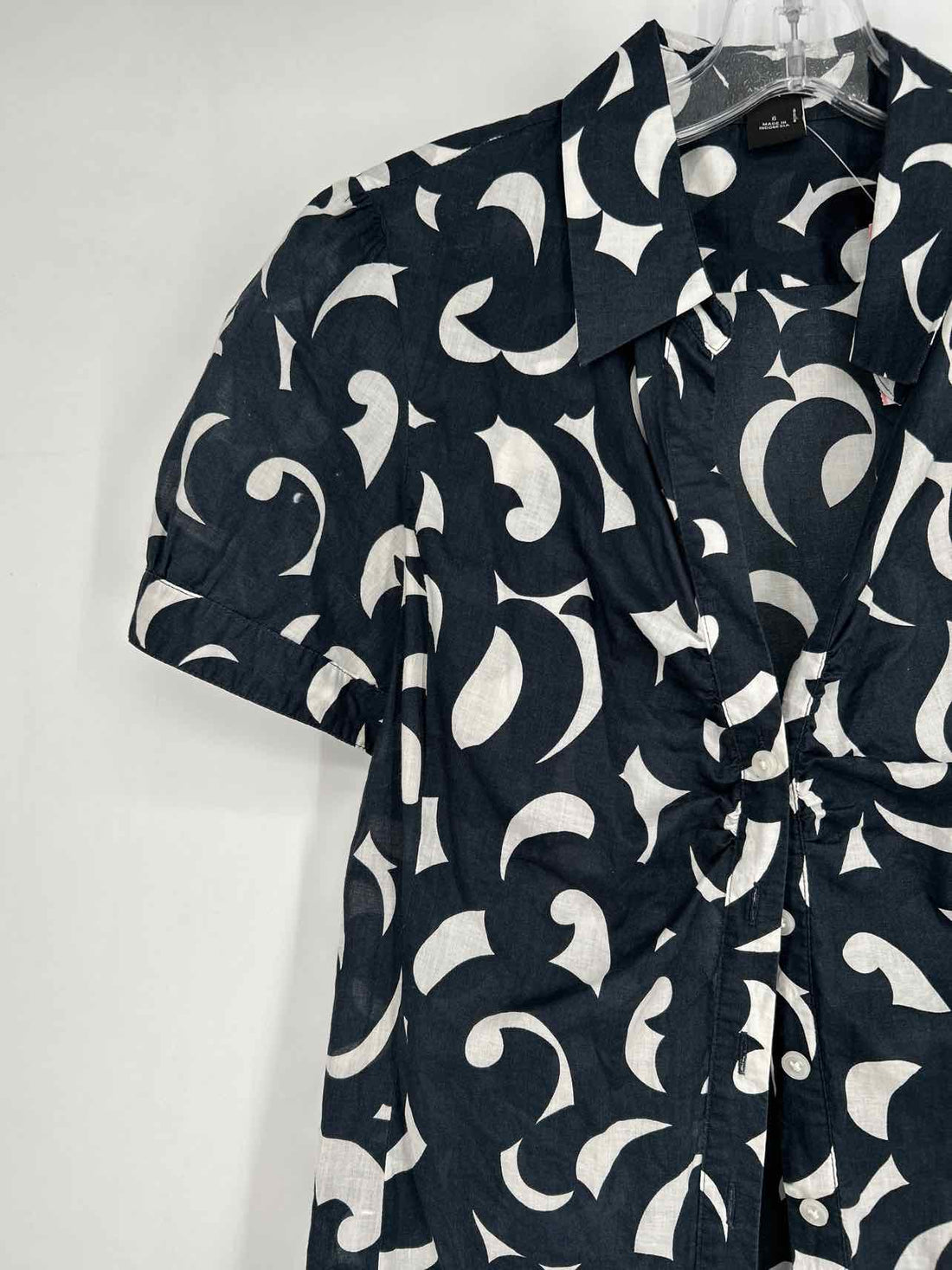 Ann Taylor Size 6 Dark Navy & White Short Sleeve