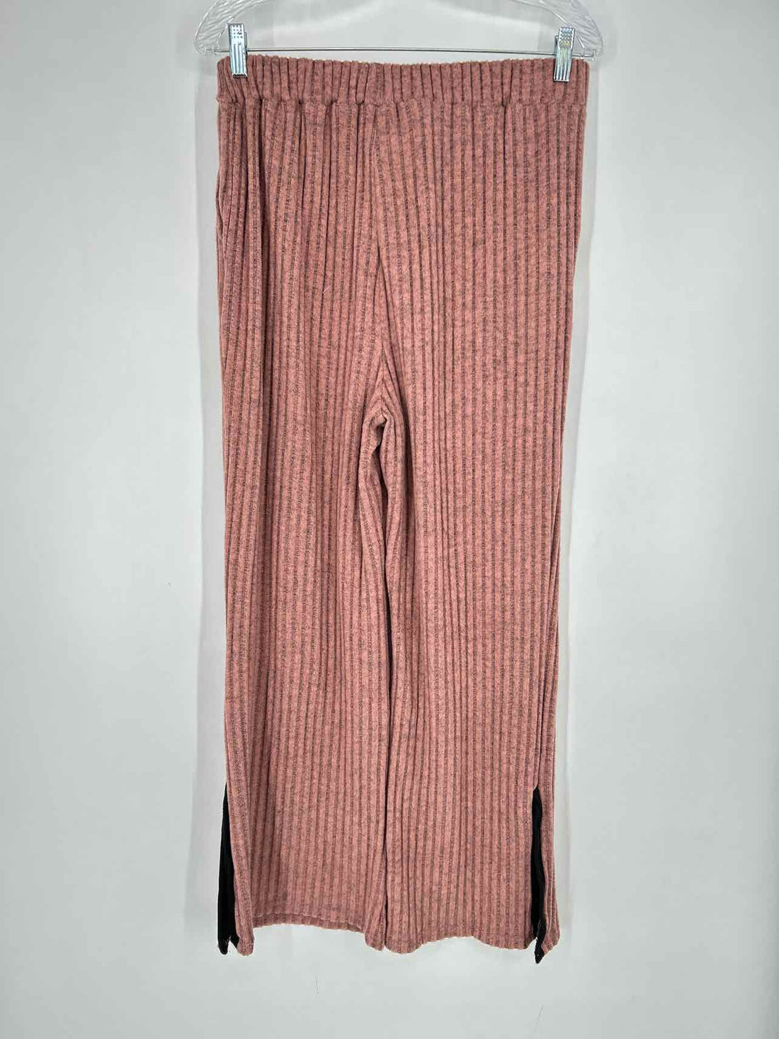 ESEA Size 8 Heathered Pink Ribbed NWT Multi-Piece Set