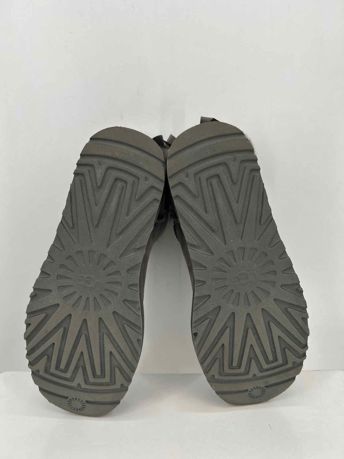 Ugg Women Size 9 Gray Ankle Boot