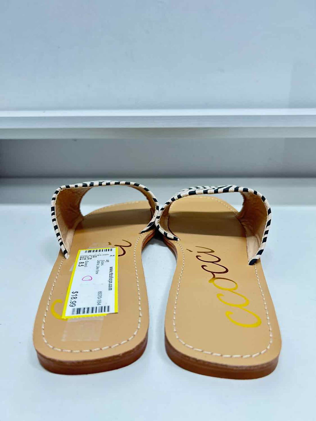 Ccocci Women Size 8.5 Zebra Like New Slides a
