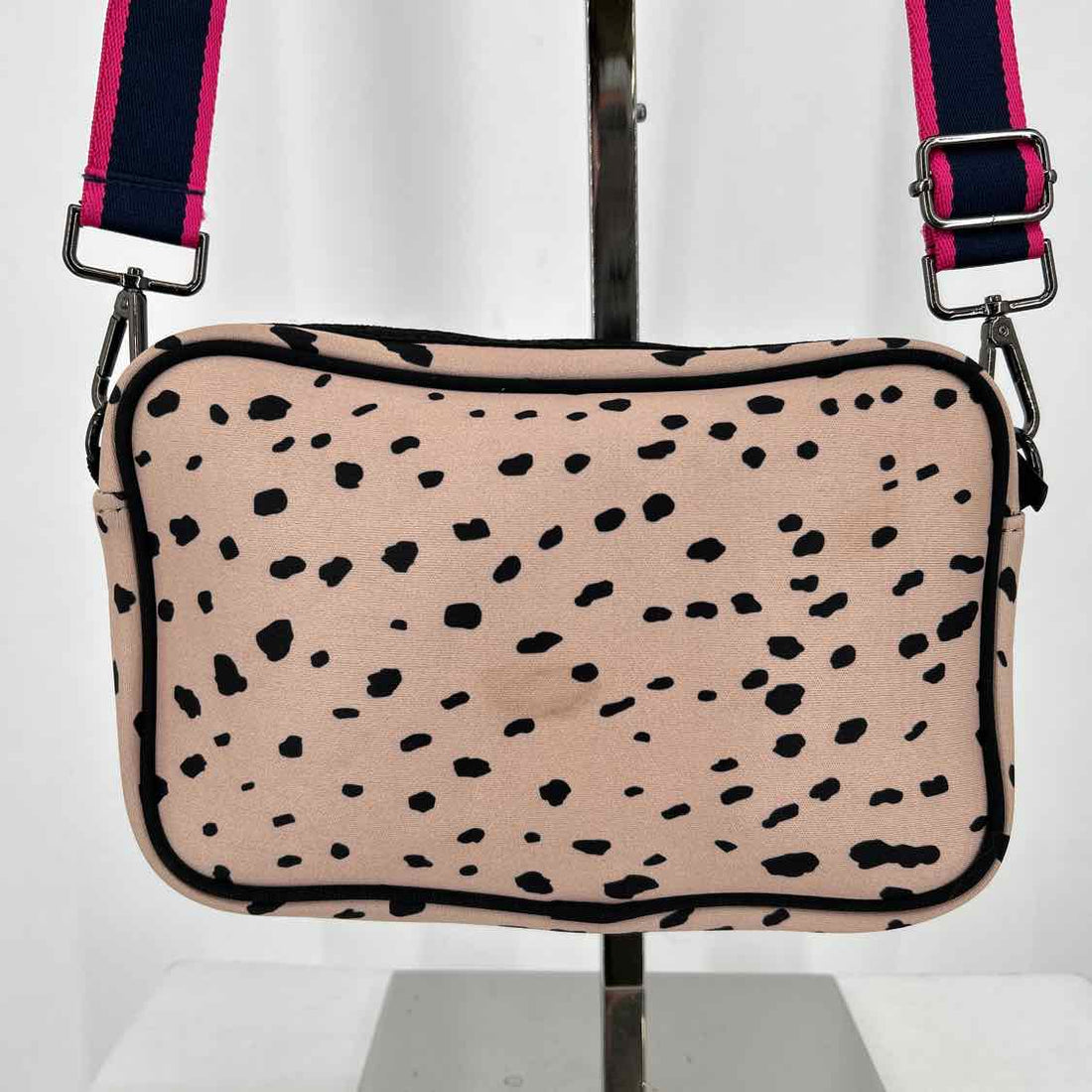 No Brand Name Tan & Black Neoprene Crossbody