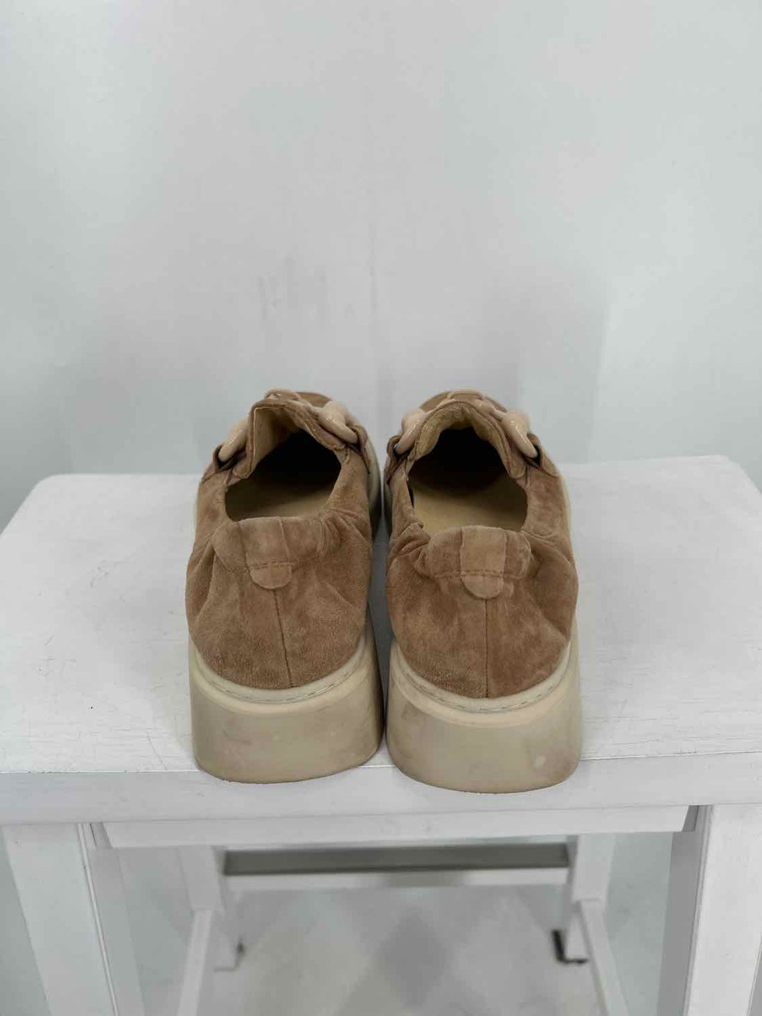 Softwaves Women Size 37 (6.5-7) Tan Loafers