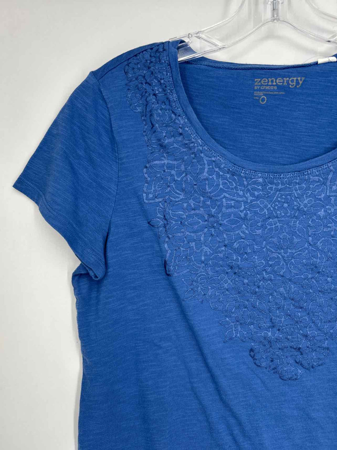 Chicos Size 0 (4) Blue Print Short Sleeve