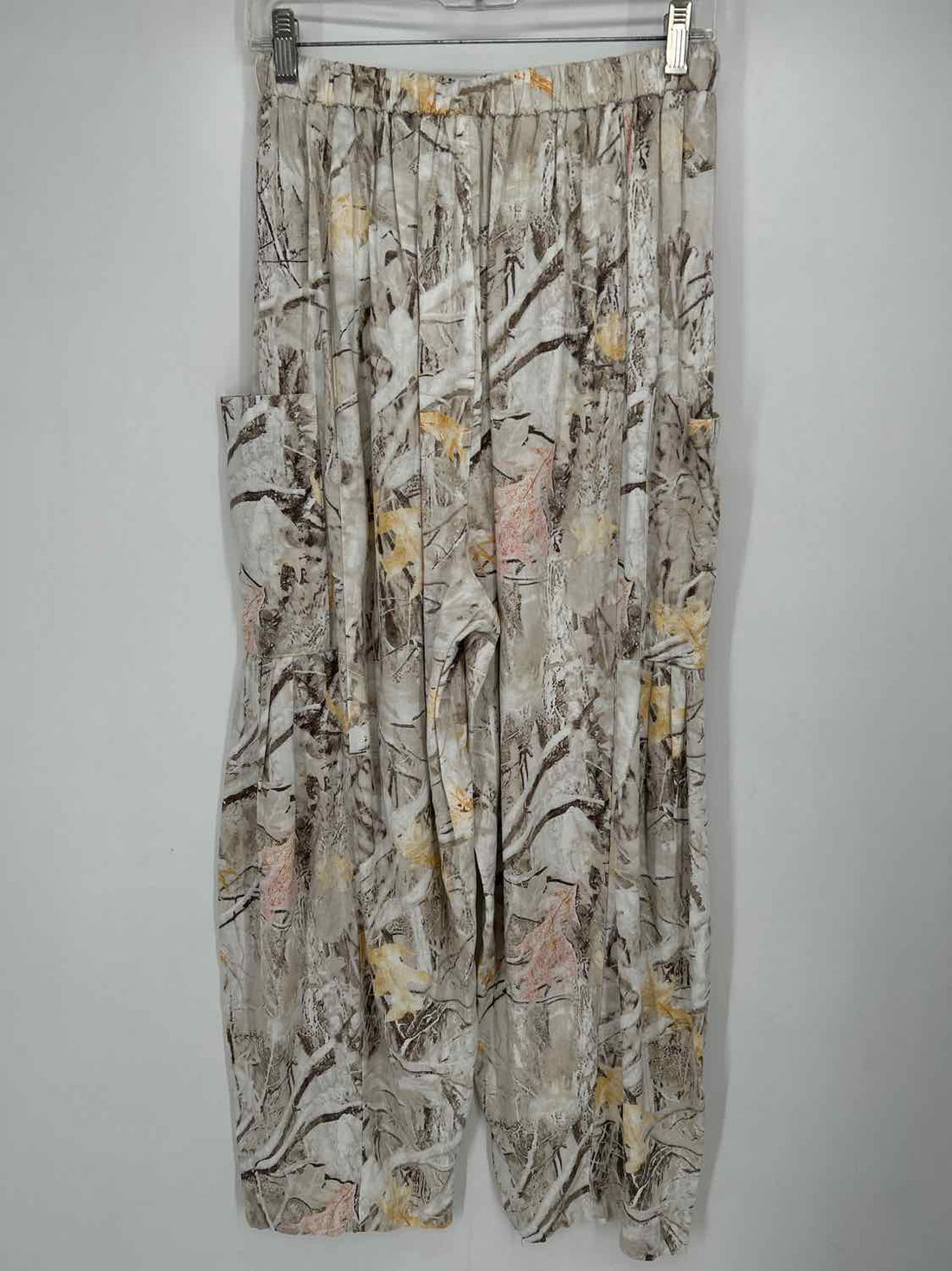 Tarse Size S Camo Linen NWT Pants