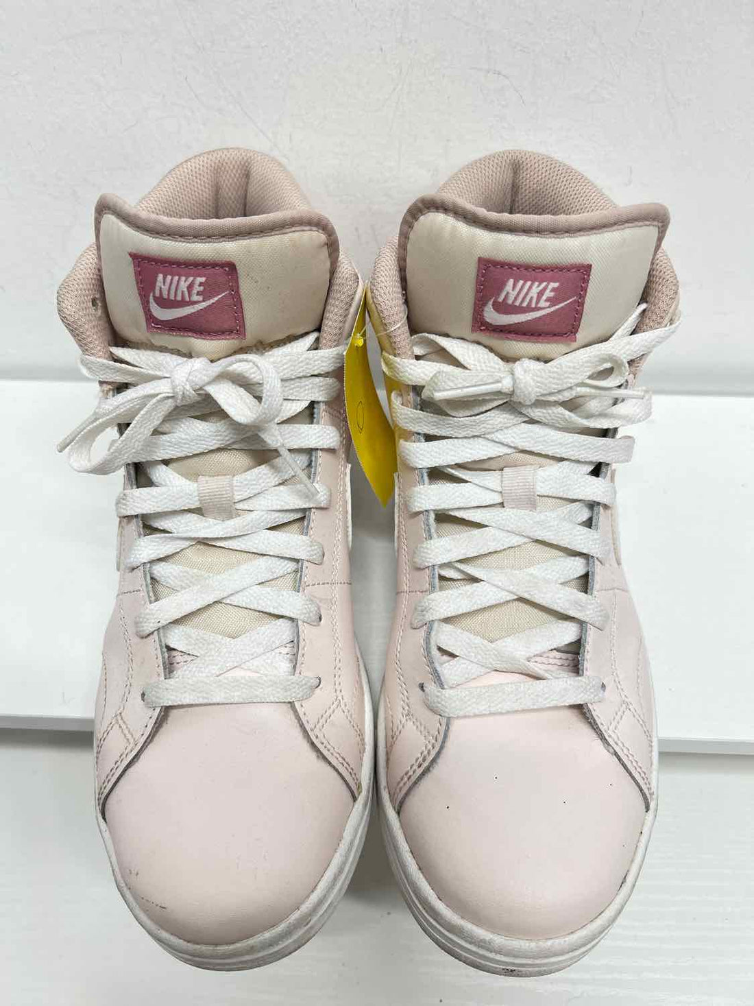 Nike Women Size 8.5 Light Pink Sneakers