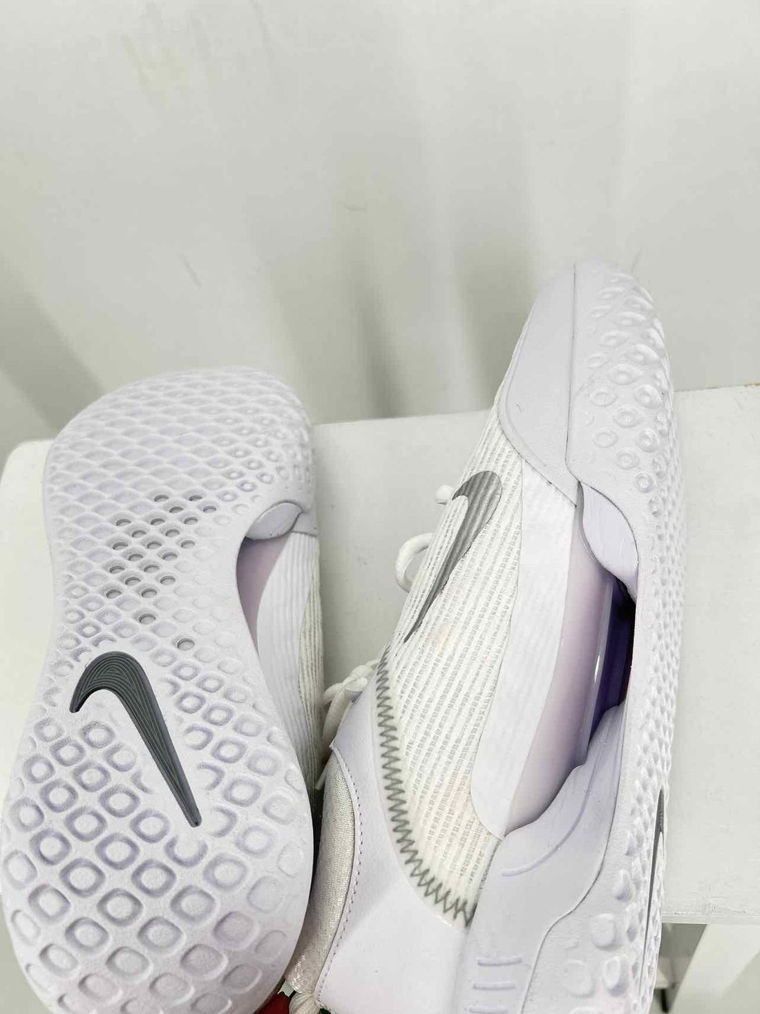 Nike Women Size 11 White Sneakers
