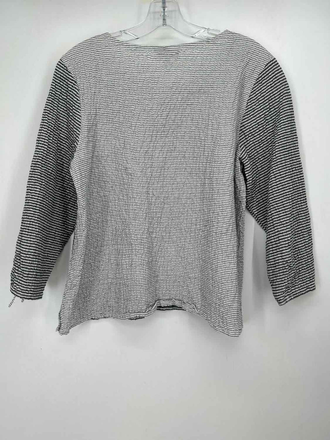 Habitat Size M Grey stripe Long Sleeve