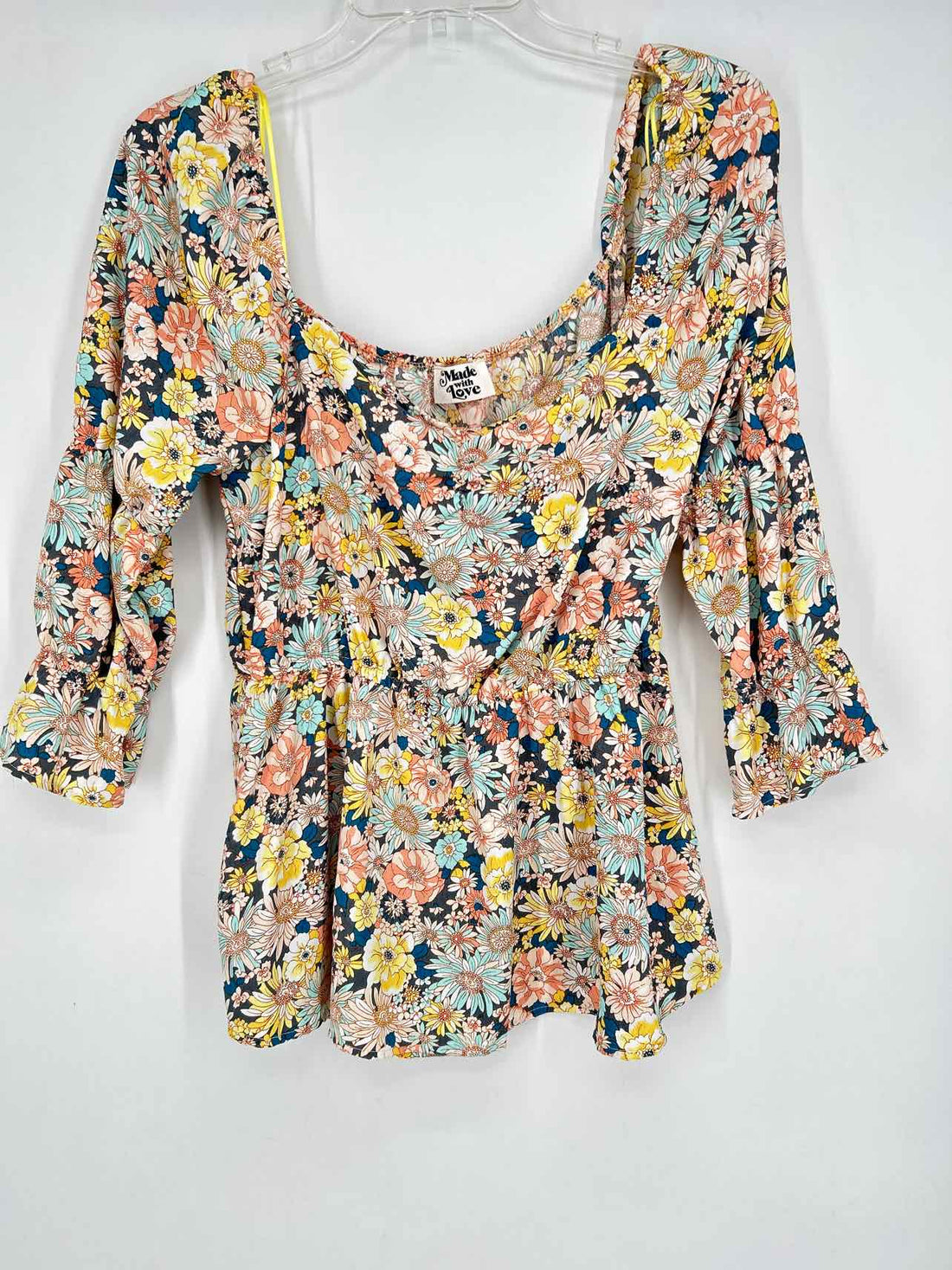 Made With Love Size M Gray Floral Long Sleeve