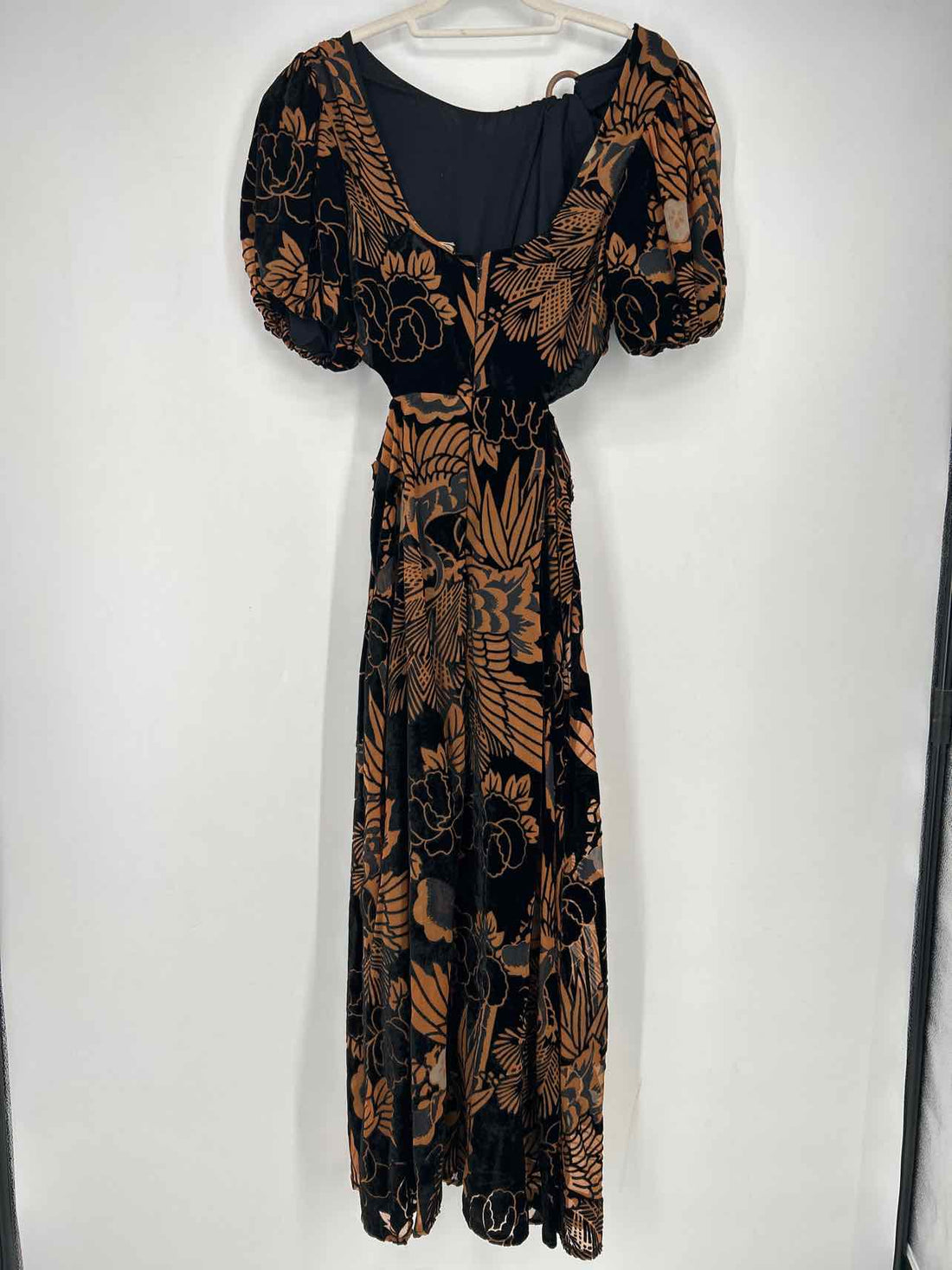 Let Me Be By Anthropologie Size M Black & Brown Velvet NWT Maxi