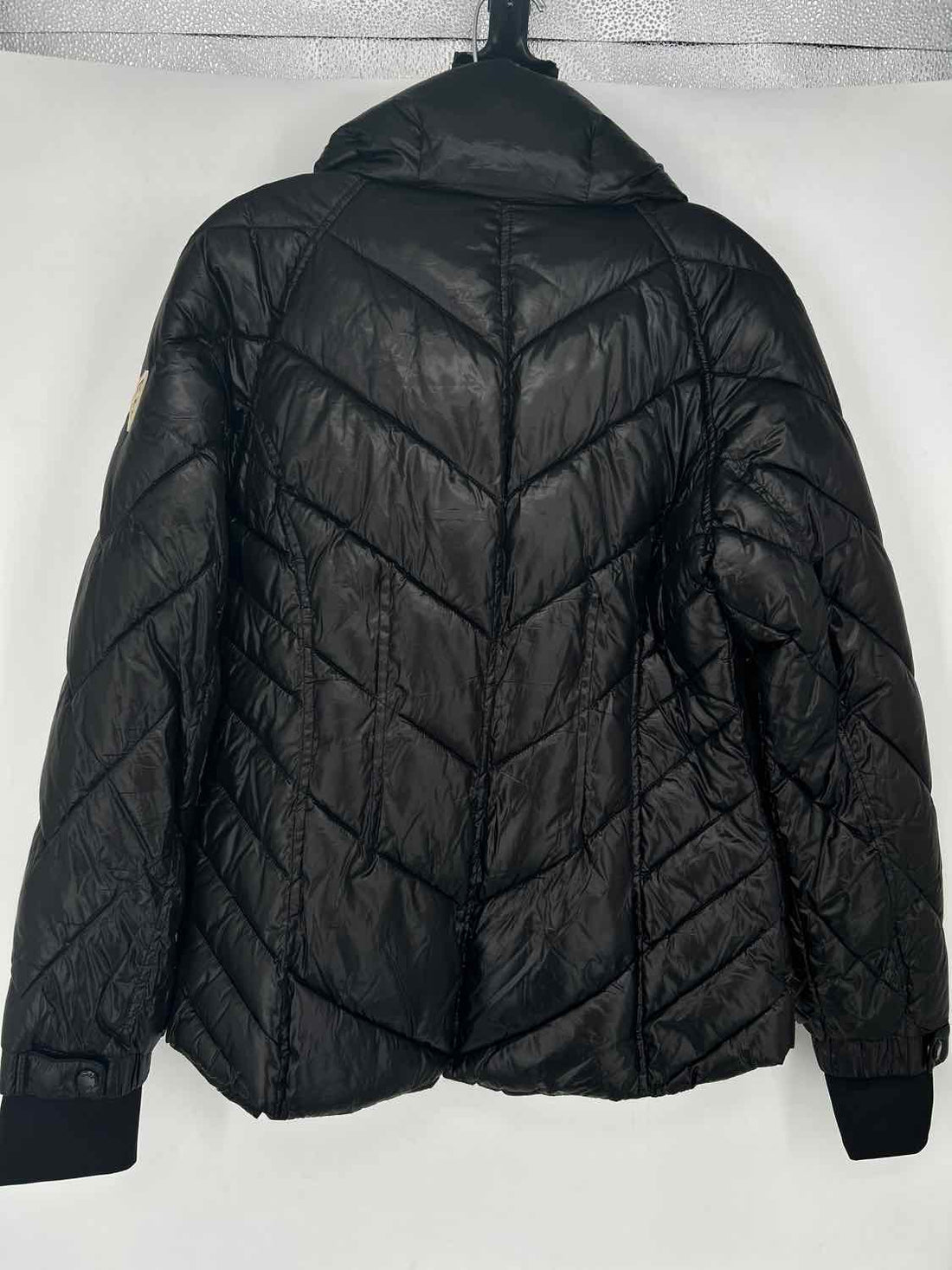 Guess Size S Black Puffer Jacket