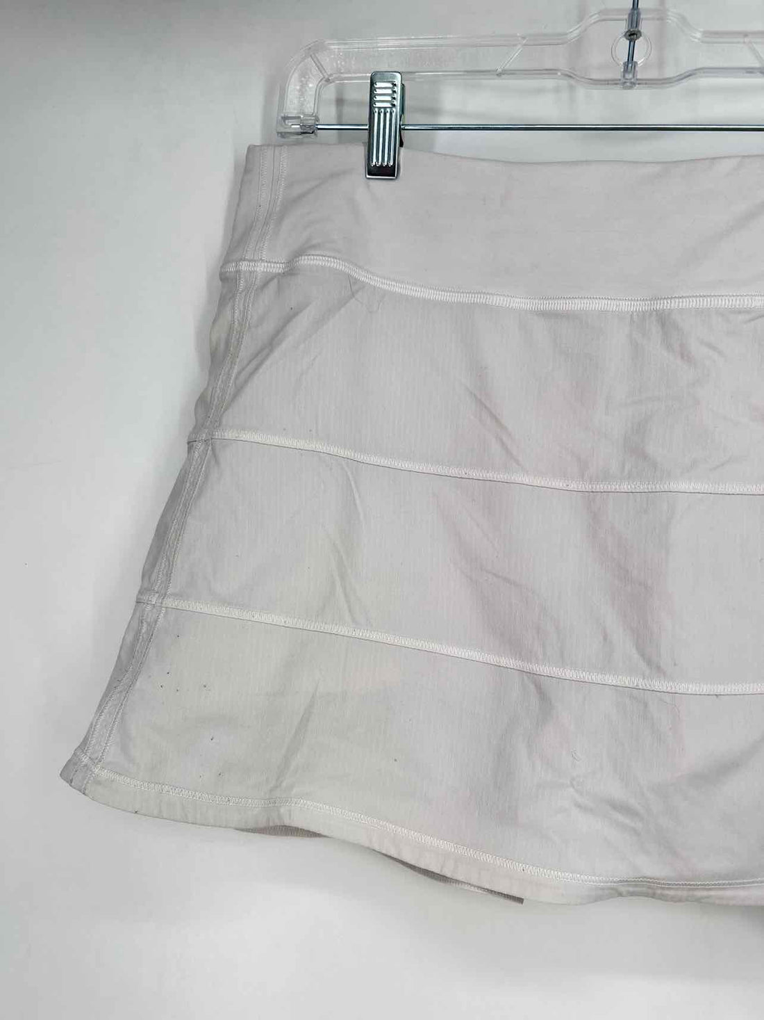 Lululemon Size 12 White Active Skorts