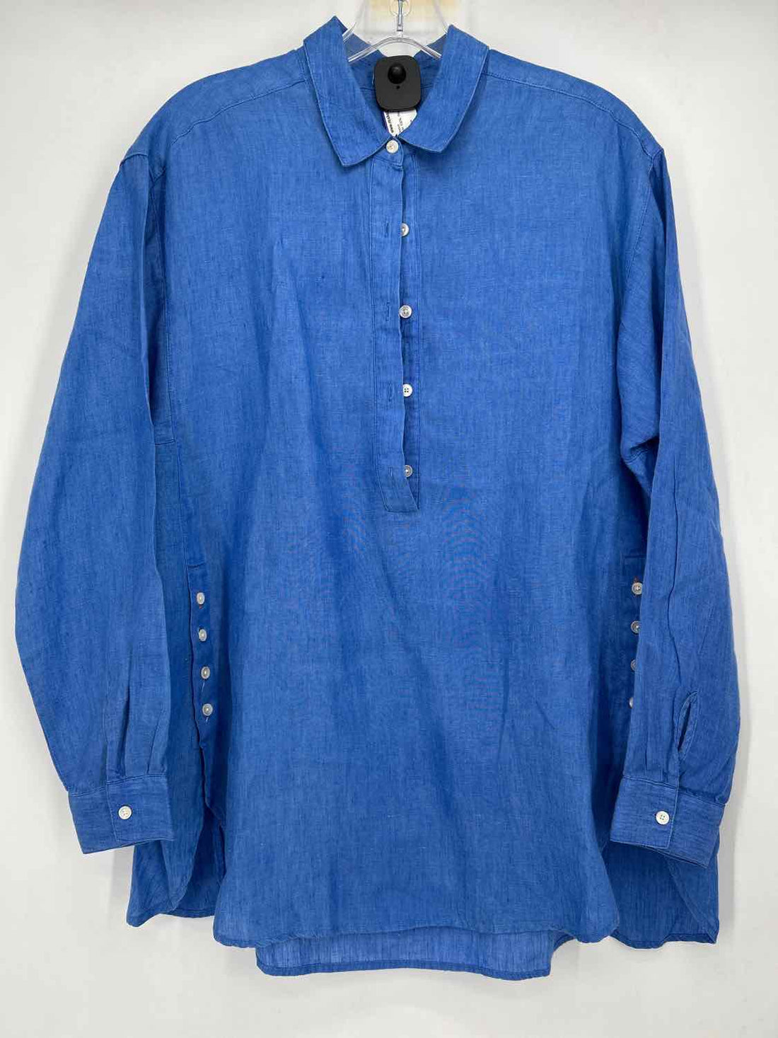 J McLaughlin Size M Blue Linen 100% Long Sleeve