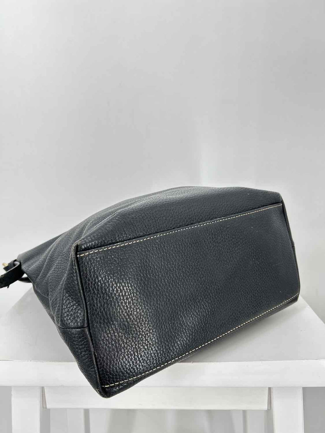Dooney & Bourke Black Leather Pre Owned Hobo