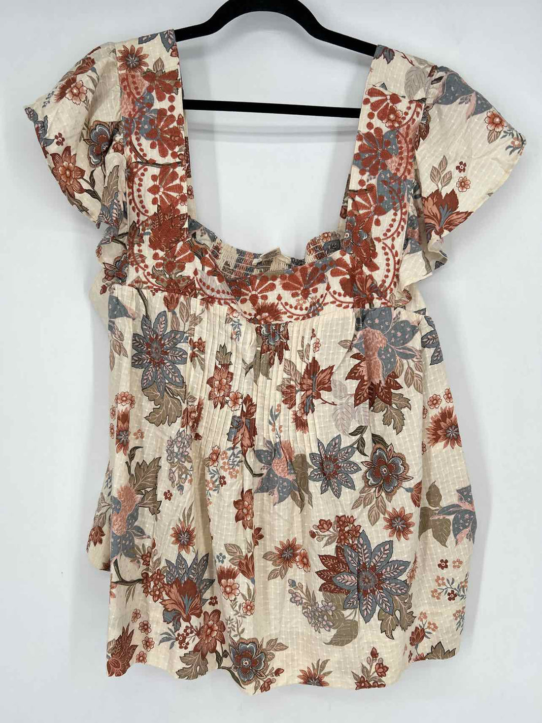 Festi Size 2X Cream Floral NWT Short Sleeve