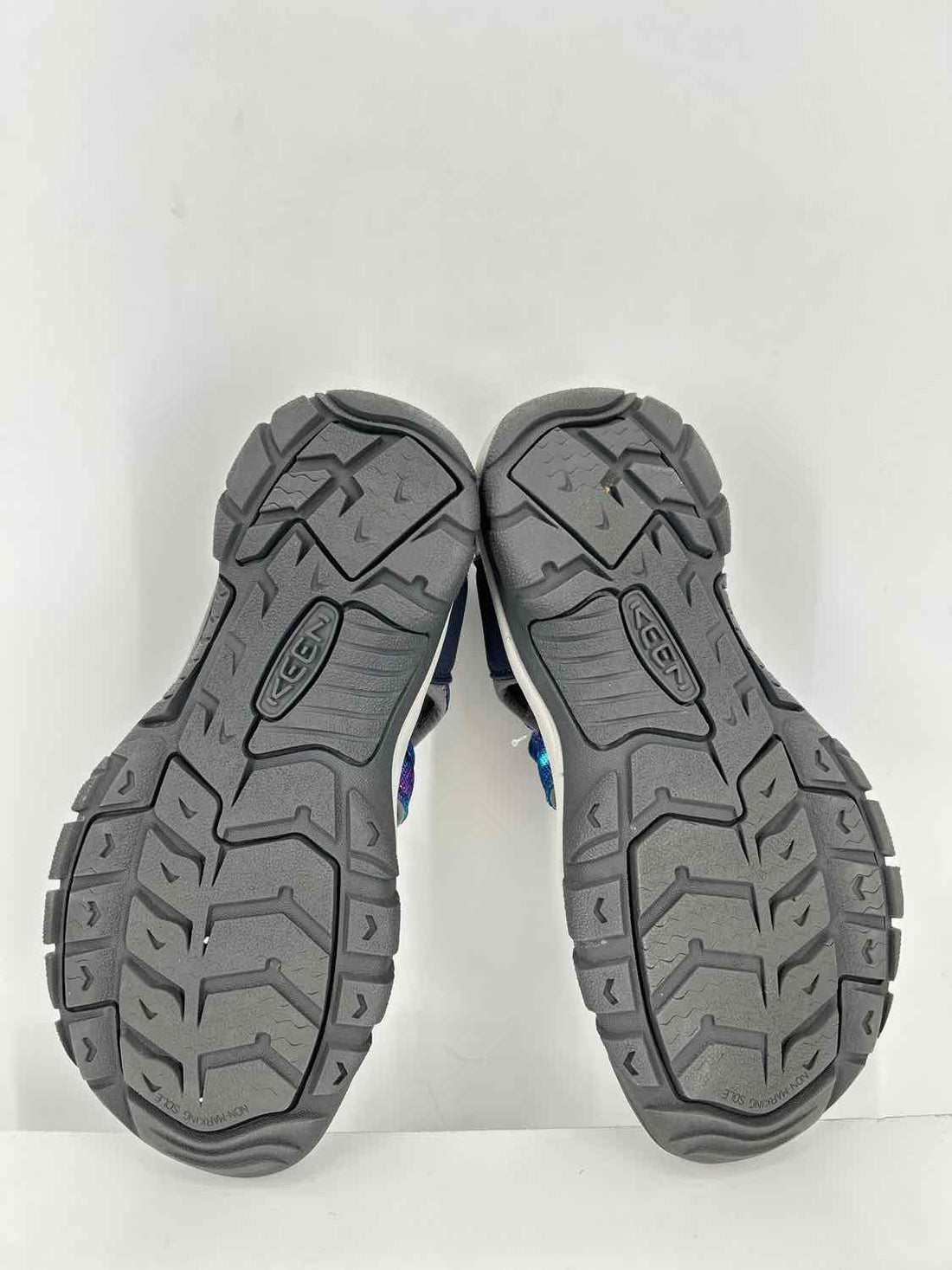 Keen Women Size 7.5 Purple & Blue Sandals