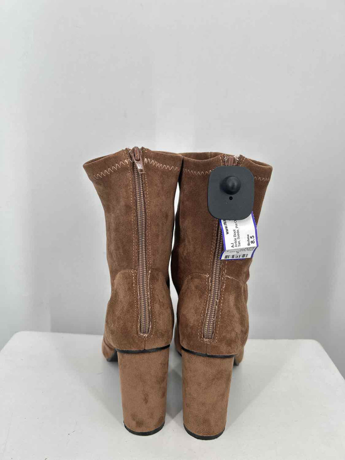 Bohme Women Size 8.5 Tan Suede Ankle Boot