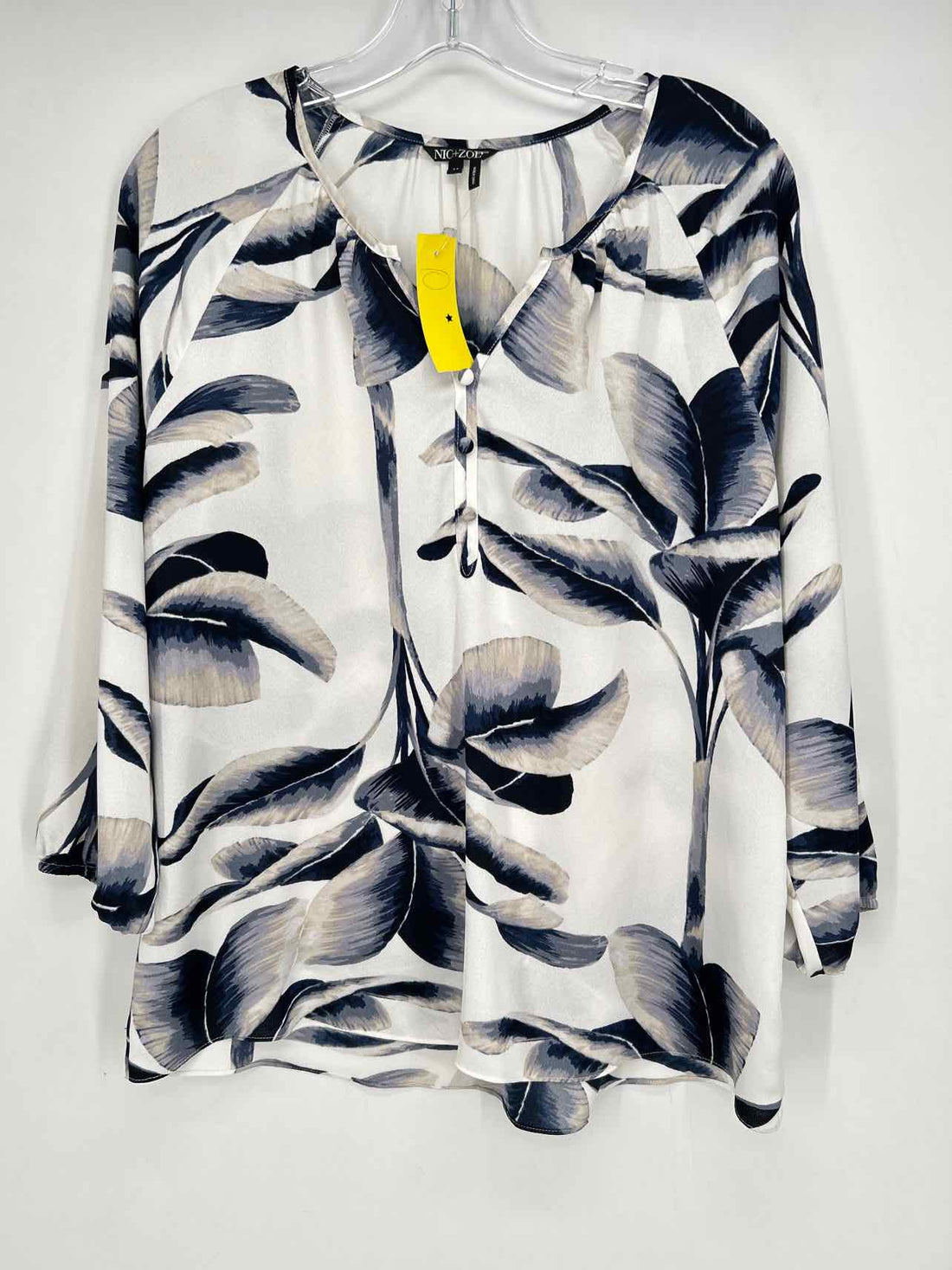 Nic+Zoe Size M White & Navy Print Long Sleeve