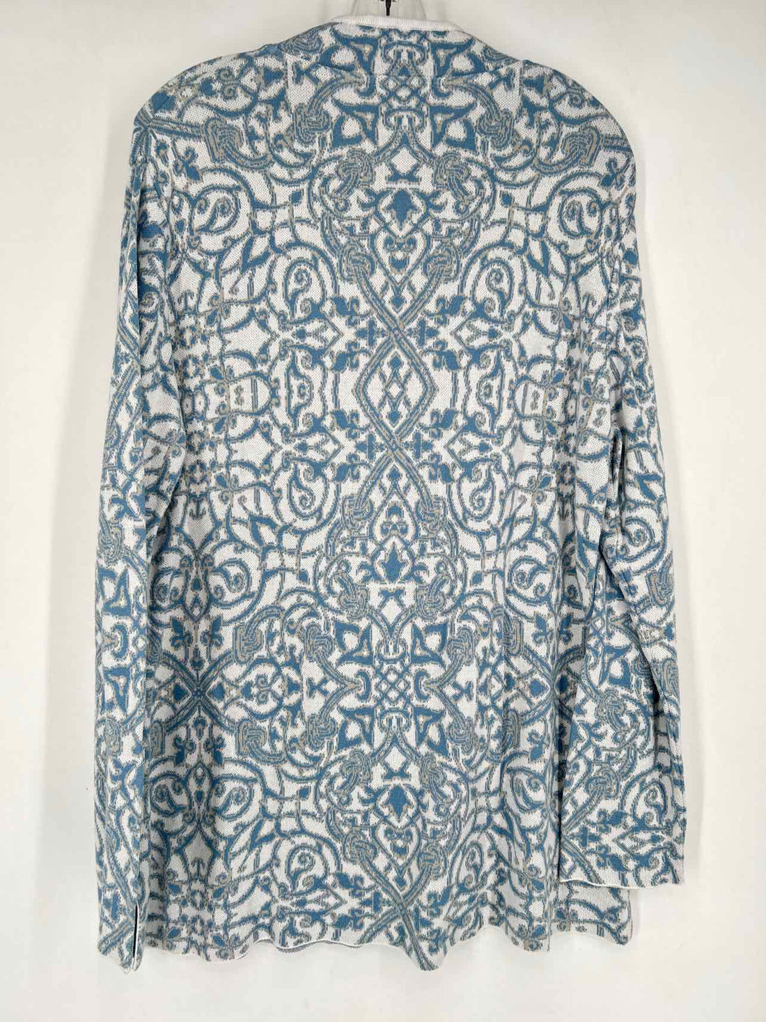 MFH Size XXL White & Blue Print Sweater