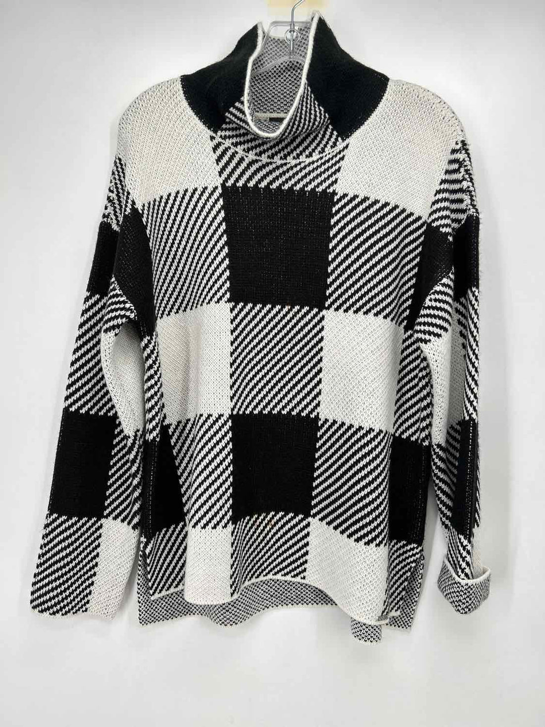 DKNY Size M Black & White Print Sweater