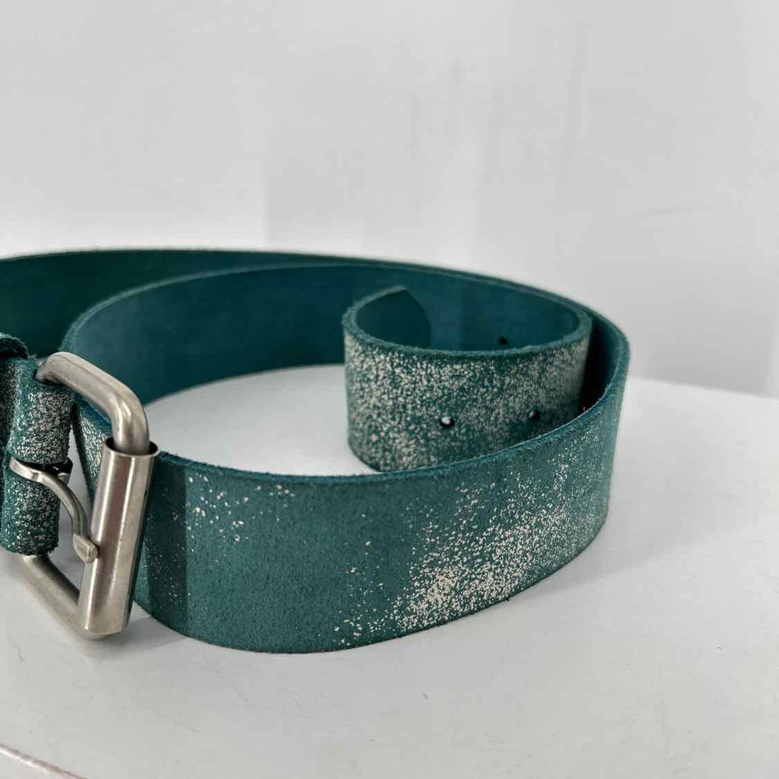 No Brand Name Size M Genuine Leather Teal Belts